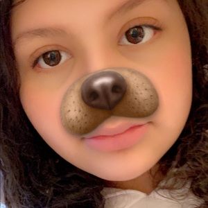 Meet your Posher, Elisa